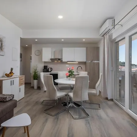 Apartment 20 Meters From The