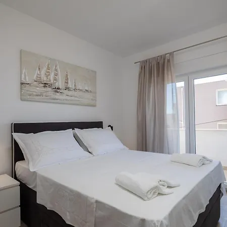 20 Meters From The * Jesenice (Split-Dalmatia)